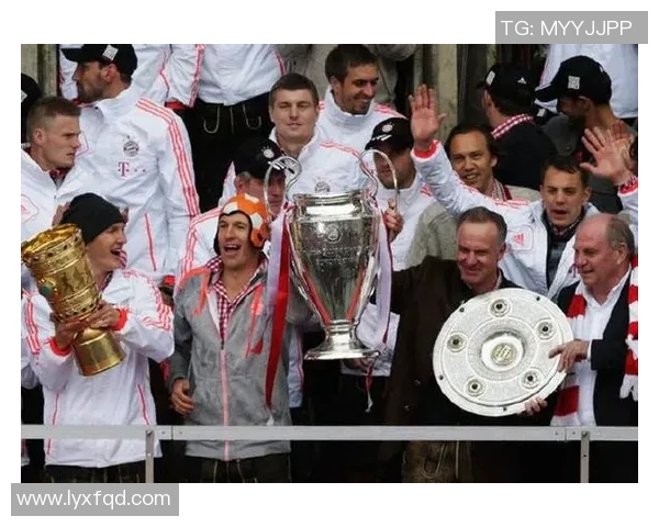 足球明星巅峰时刻回顾精彩瞬间与传奇故事的完美结合