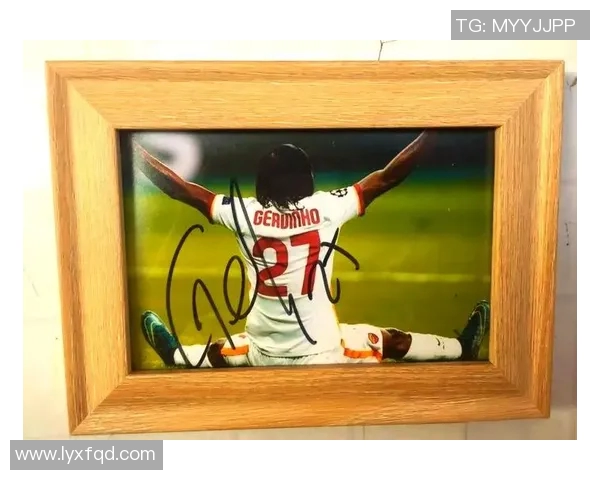 足球明星霸气头像图片男士展示尽显风采与魅力的完美瞬间 足球明星霸气头像图片男士展示尽显风采与魅力的完美瞬间